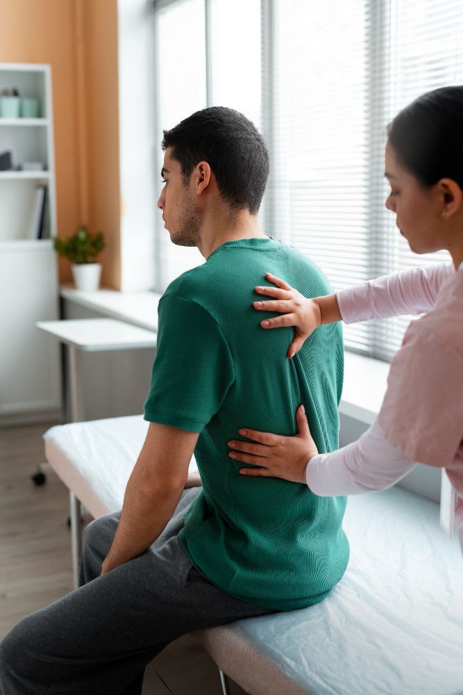 Back pain specialists in Woodland Park NJ providing accurate diagnosis thorough evaluation and customized treatment plans